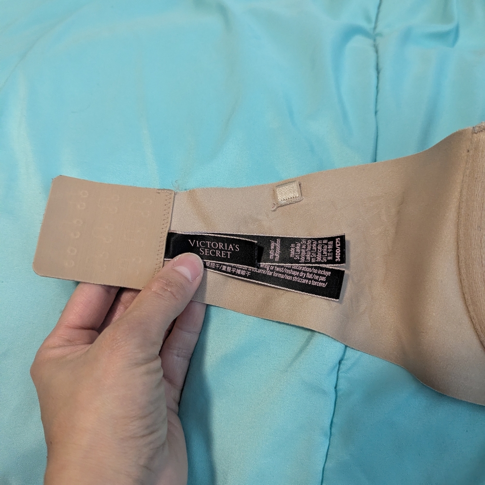 Victoria Secret Seamless Tan Strapless Bra - Picture 10 of 10